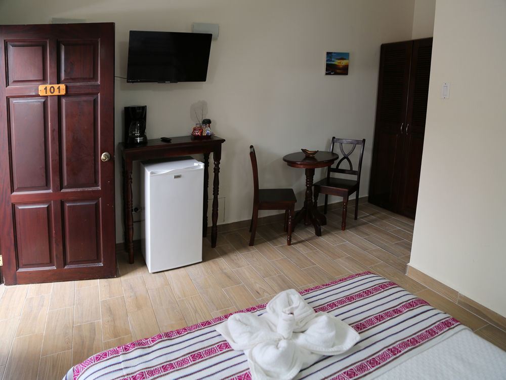 Jans Hotel Кей-Колкер Экстерьер фото